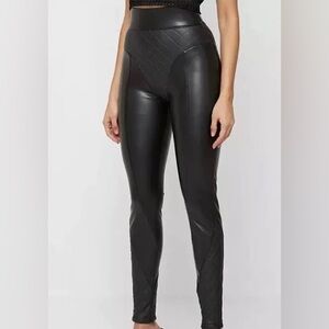 NWT maniere de voir quilted vegan leather leggings size UK 12/ US 8